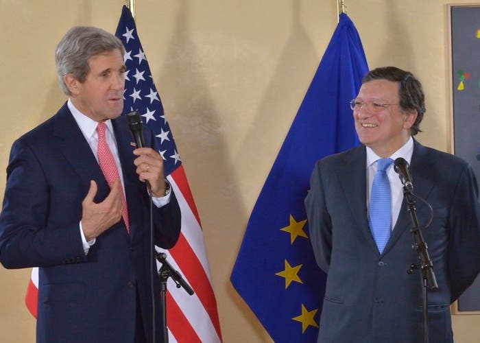 John Kerry y José Manuel Barroso