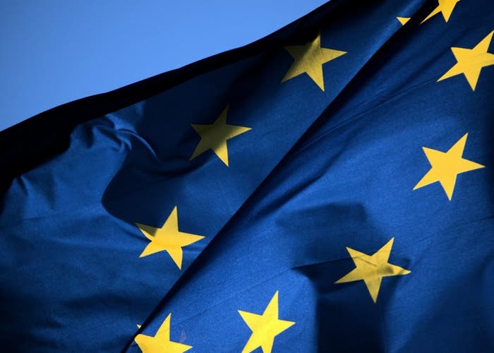 Bandera de la UE, a la que pertenecen 22 países de Schengen